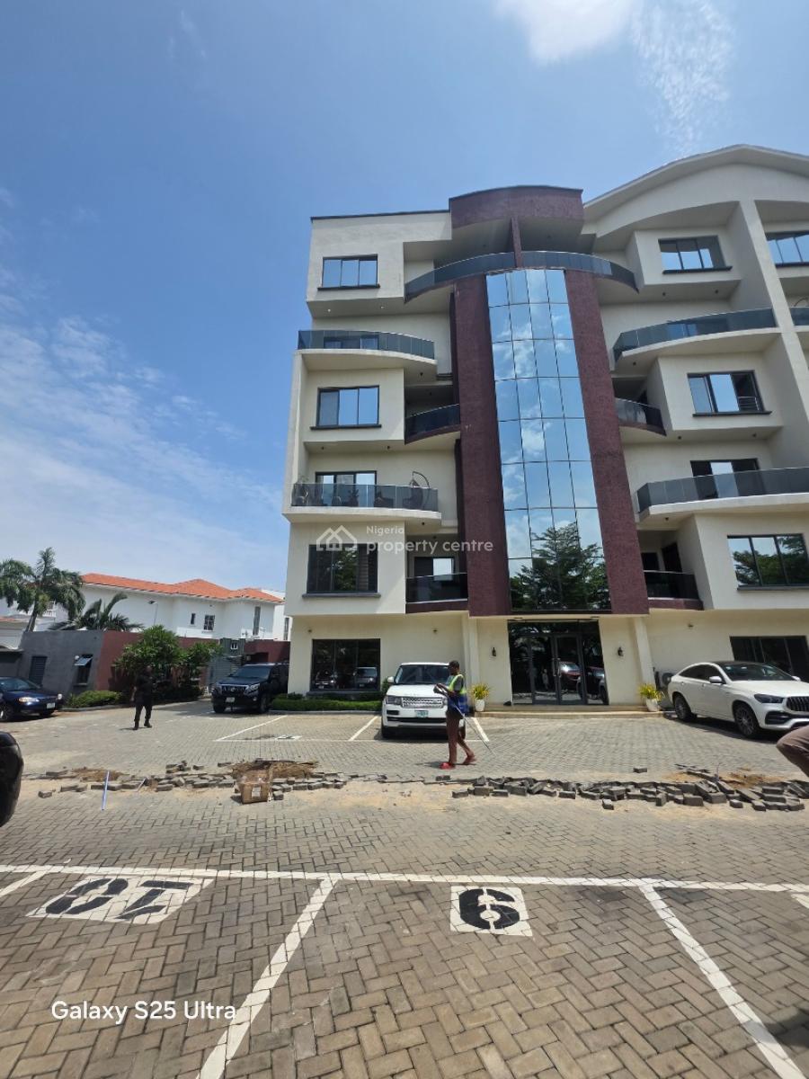4 Bedroom Spacious Apartment with Ample Parking, Banana Island, Ikoyi, Lagos, Flat / Apartment for Rent
