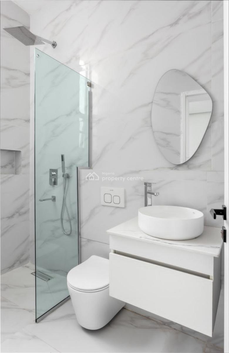 Luxury 2 Bedroom Apartment, Lekki Phase 1, Lekki, Lagos, Flat / Apartment for Sale
