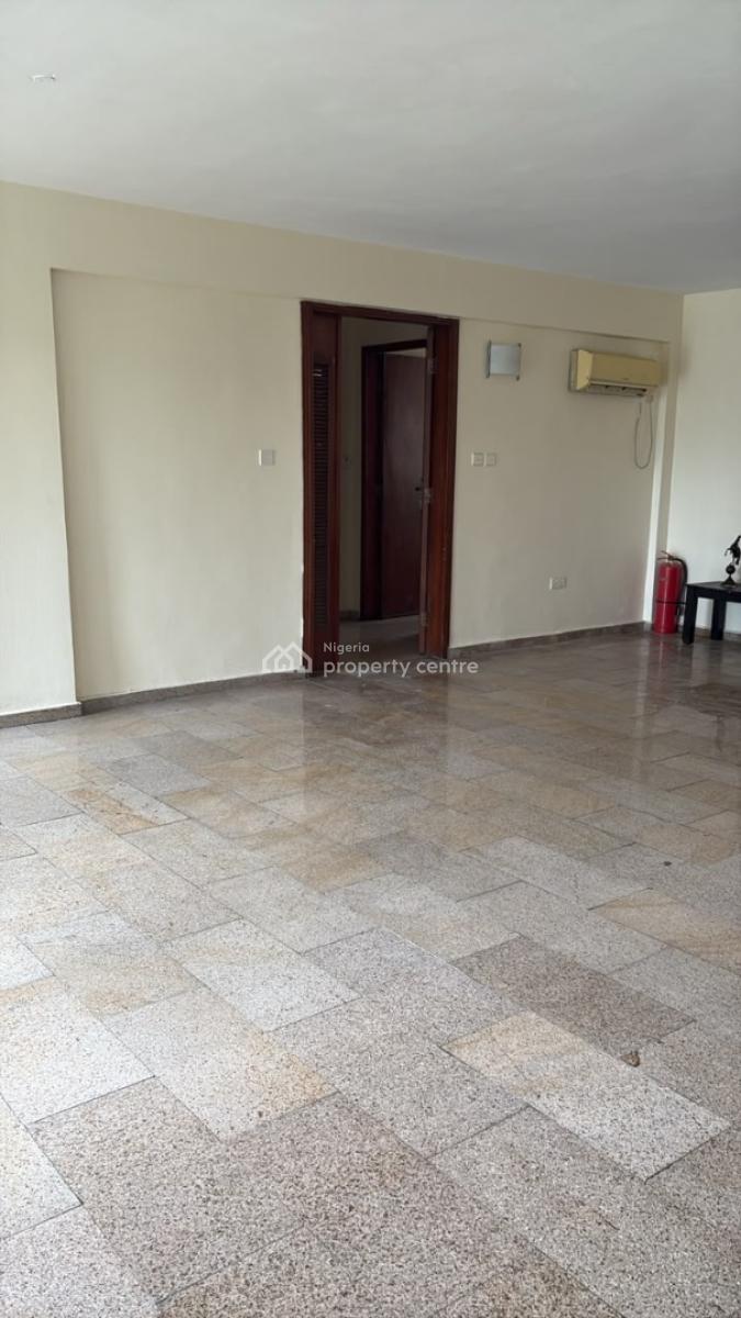 Well Maintained Specious 4 Bedroom Flat in 1004 Estate, 1004 Estate, Victoria Island (vi), Lagos, Flat / Apartment for Rent