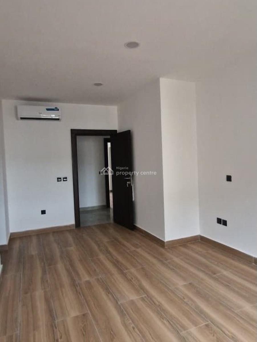 Well Built 4 Bedroom Apartments with En-suite Rooms, Banana Island Road, Ikoyi, Lagos, Flat / Apartment for Rent