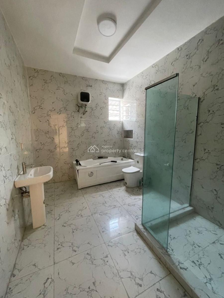 a Luxury 4bedroom Duplex with Top Notch Facilities, Lekki County, Lekki, Lagos, Terraced Duplex for Sale