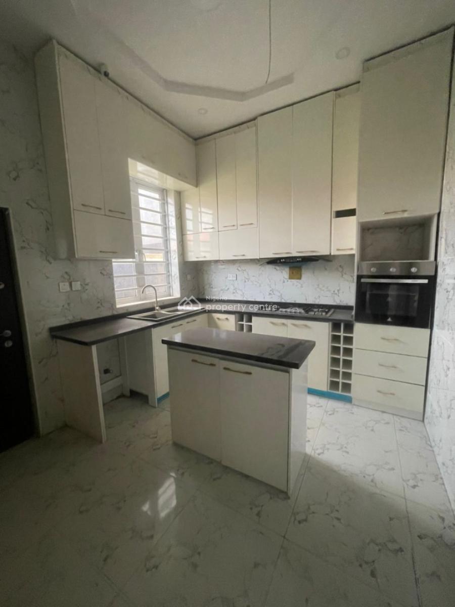 a Luxury 4bedroom Duplex with Top Notch Facilities, Lekki County, Lekki, Lagos, Terraced Duplex for Sale