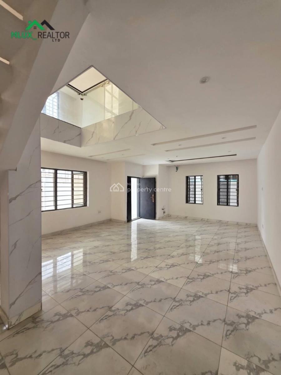 4-bedroom Semi-detached Duplex with Bq, Ologolo, Ologolo, Lekki, Lagos, Semi-detached Duplex for Sale
