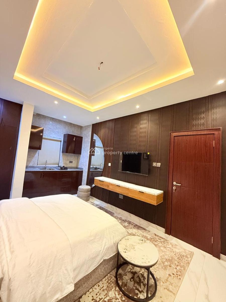 Maddison Haven 21: Studio Apartment, Fadeyi Street Off Olowora, Omole Phase 2, Ikeja, Lagos, Flat / Apartment Short Let