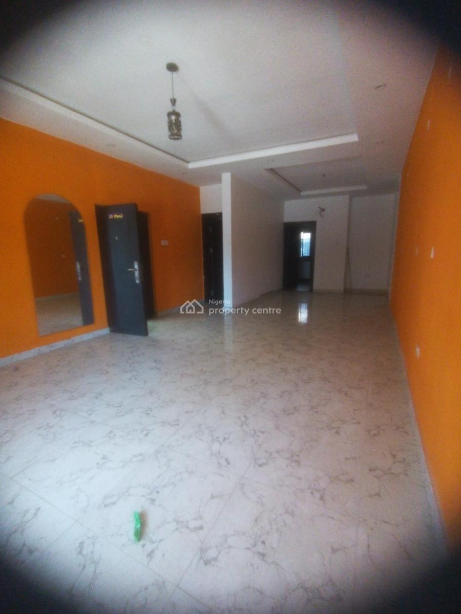 Well Maintained Ground Floor 3 Bedroom Flat Available in an Estate, Off Orchid Road, Lekki Expressway, Lekki, Lagos, Flat / Apartment for Rent