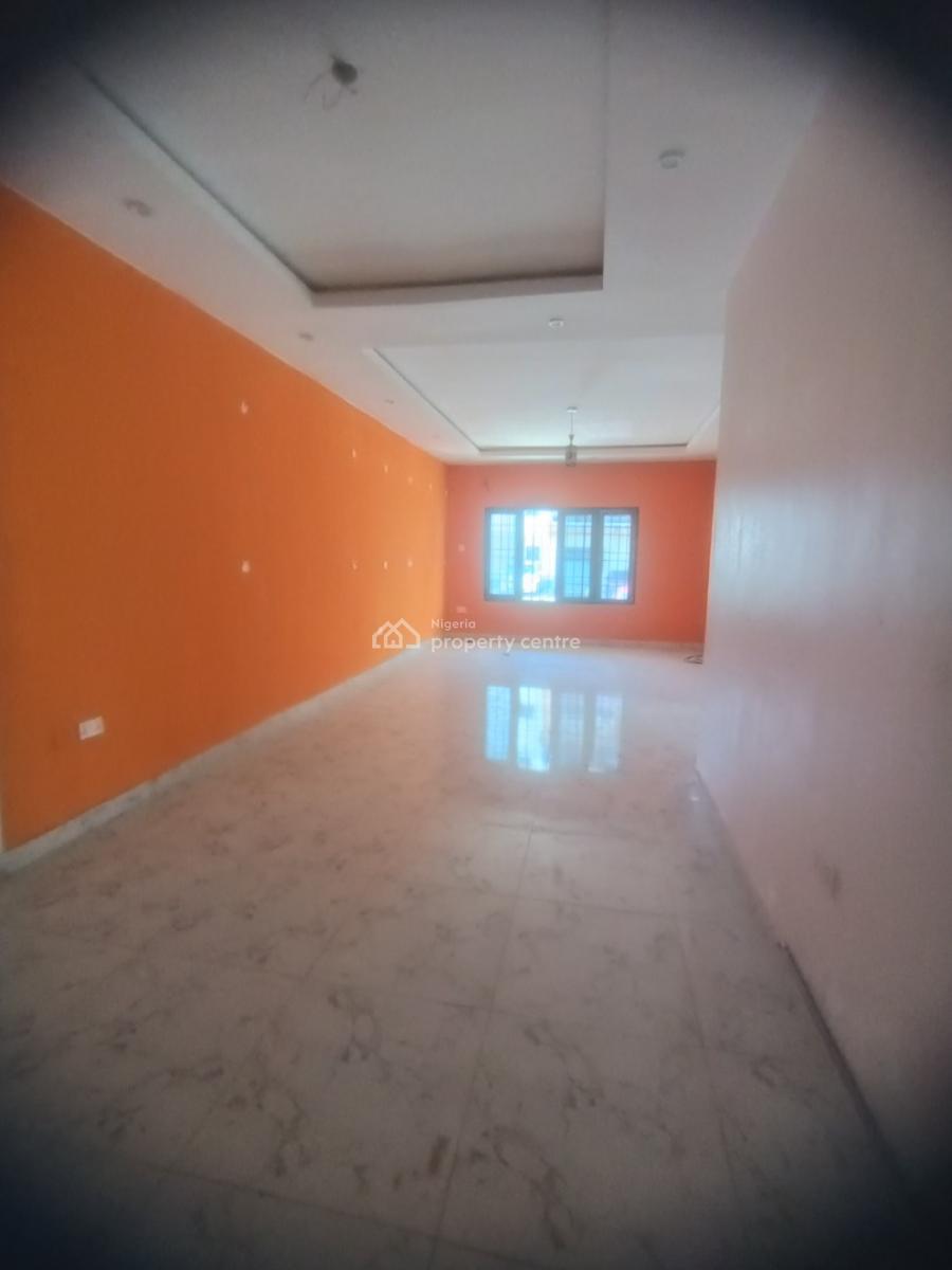 Well Maintained Ground Floor 3 Bedroom Flat Available in an Estate, Off Orchid Road, Lekki Expressway, Lekki, Lagos, Flat / Apartment for Rent