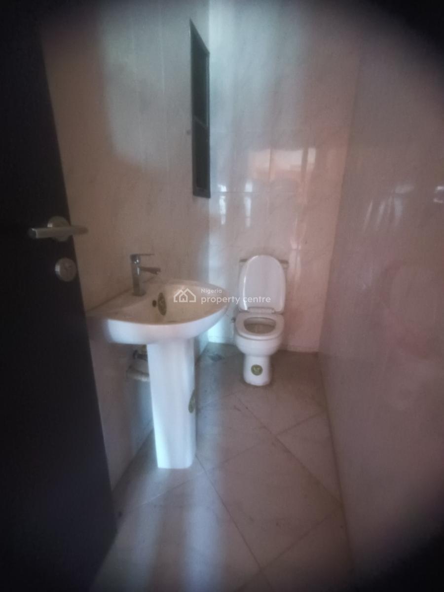 Well Maintained Ground Floor 3 Bedroom Flat Available in an Estate, Off Orchid Road, Lekki Expressway, Lekki, Lagos, Flat / Apartment for Rent