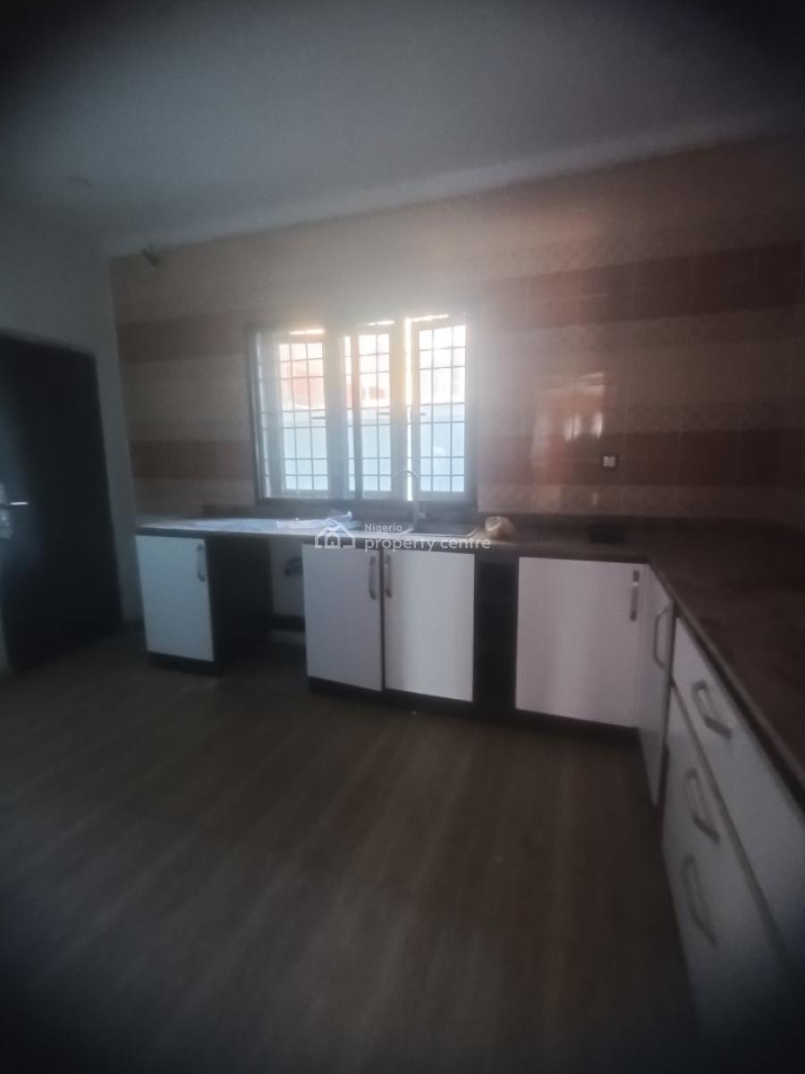 Well Maintained Ground Floor 3 Bedroom Flat Available in an Estate, Off Orchid Road, Lekki Expressway, Lekki, Lagos, Flat / Apartment for Rent