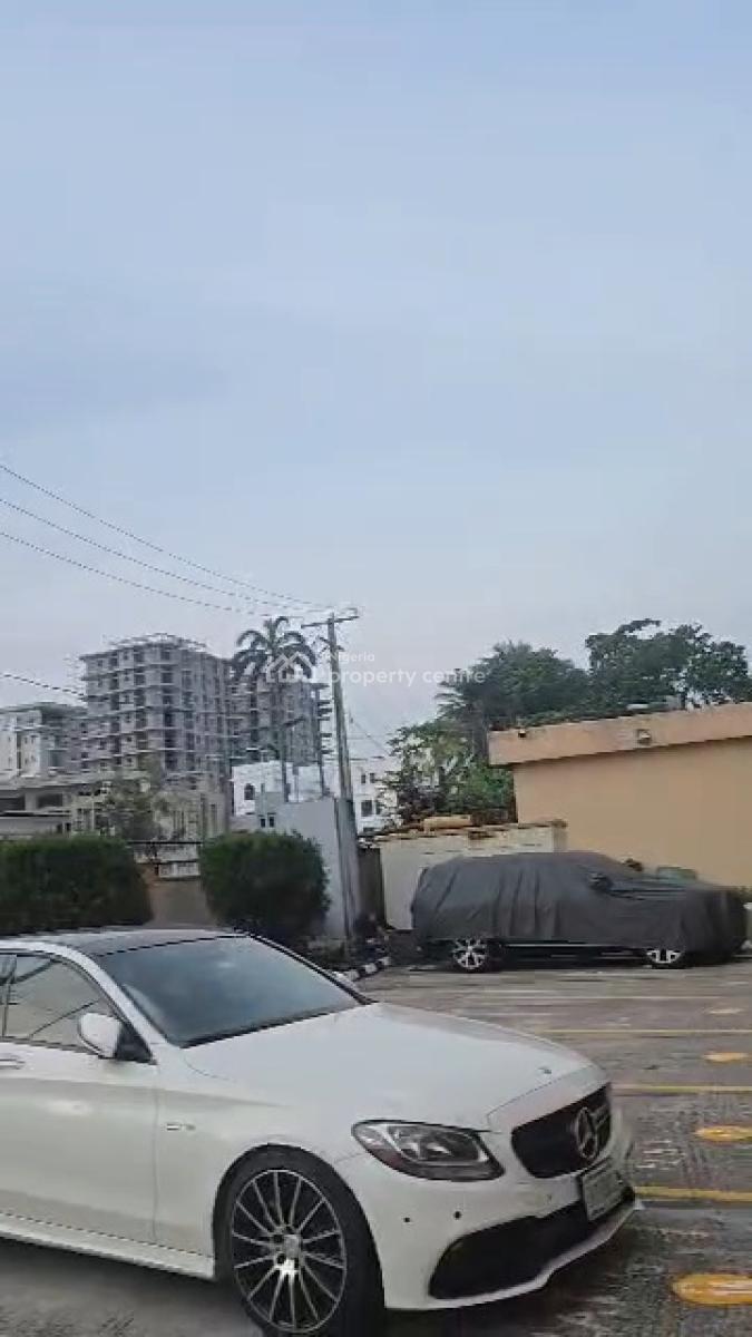 Spacious 3 Bedroom Apartment with Bq, Bourdillon, Ikoyi, Lagos, Flat / Apartment for Sale