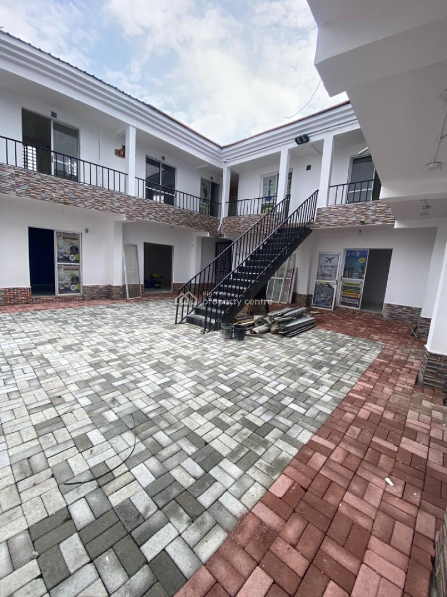 Neatly Used Shop, Ogidan, Very Close to Sky Mall, Opposite Blenco, Sangotedo, Ajah, Lagos, Shop for Rent