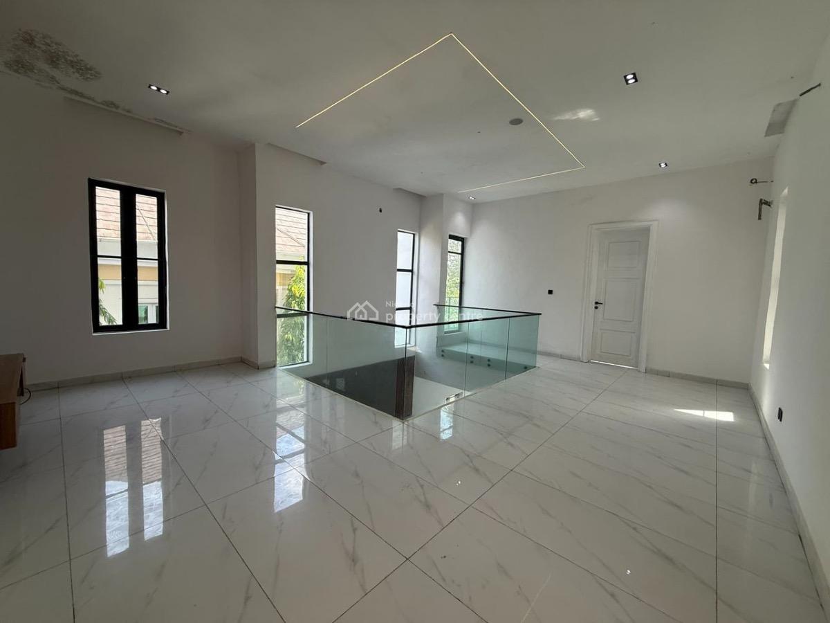 5-bedroom Detached House, Lekki, Lagos, Detached Duplex for Sale