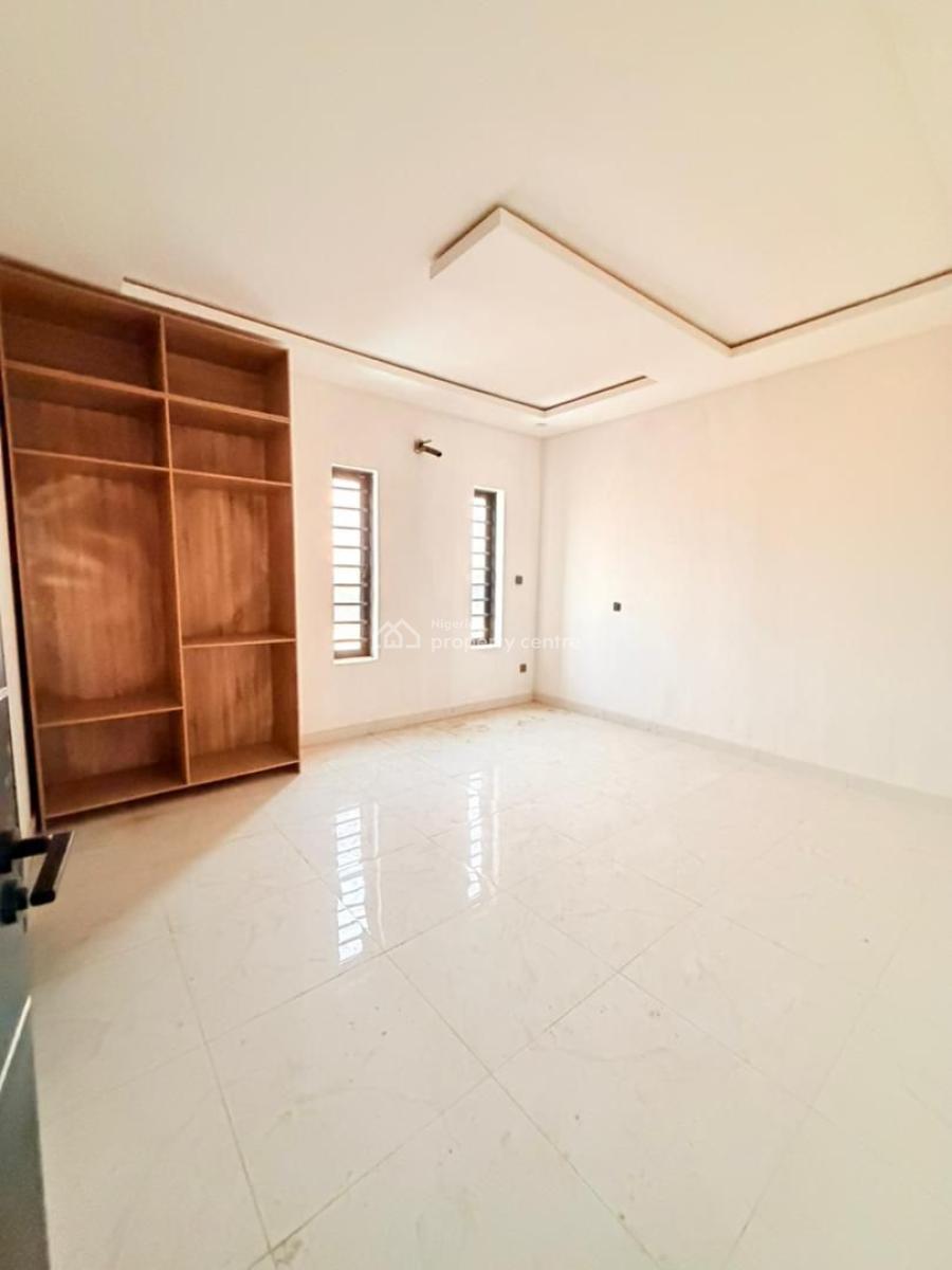 Well Built 4 Bedroom Terrace  Duplex with Bq  Location: Magodo Olowo, Olowora, Magodo, Lagos, Terraced Duplex for Sale