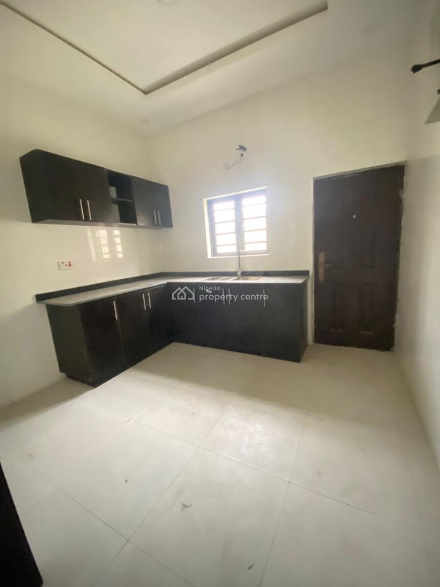 Spacious 4 Bedroom Terrace Duplex in an Estate, Sangotedo, Ajah, Lagos, Terraced Duplex for Rent