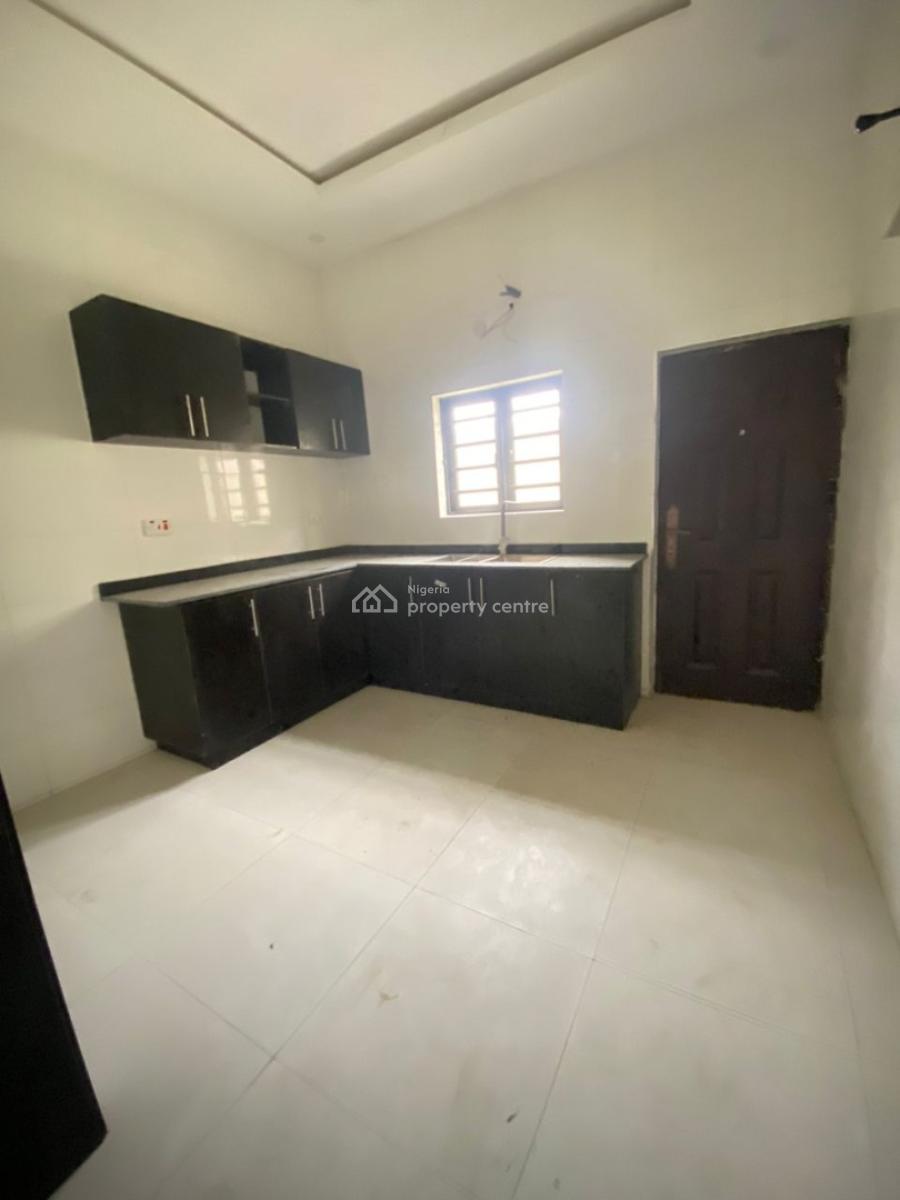 Spacious 4 Bedroom Terrace Duplex in an Estate, Sangotedo, Ajah, Lagos, Terraced Duplex for Rent