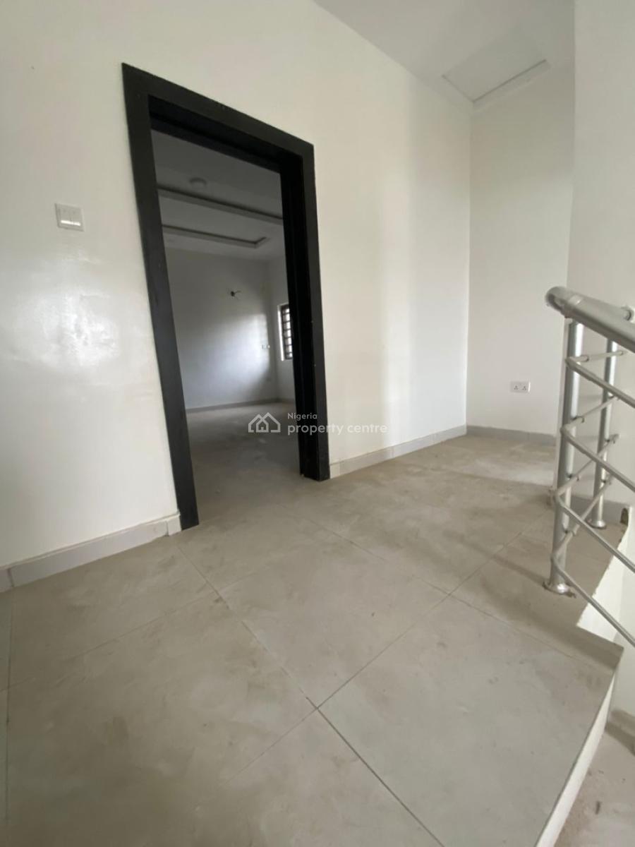 Spacious 4 Bedroom Terrace Duplex in an Estate, Sangotedo, Ajah, Lagos, Terraced Duplex for Rent