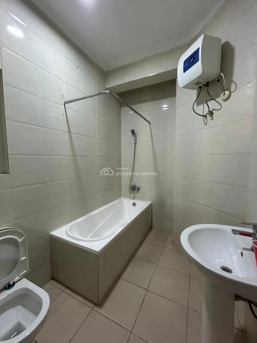 Spacious 3 Bedroom Apartment, Cardogan Estate, Osapa, Lekki, Lagos, Flat / Apartment for Rent