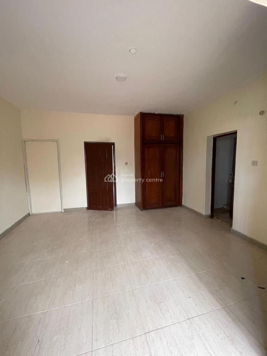 Spacious Studio Apartment with Personal Kitchen Upstairs, Ikota Villa, Ikota, Lekki, Lagos, Flat / Apartment for Rent