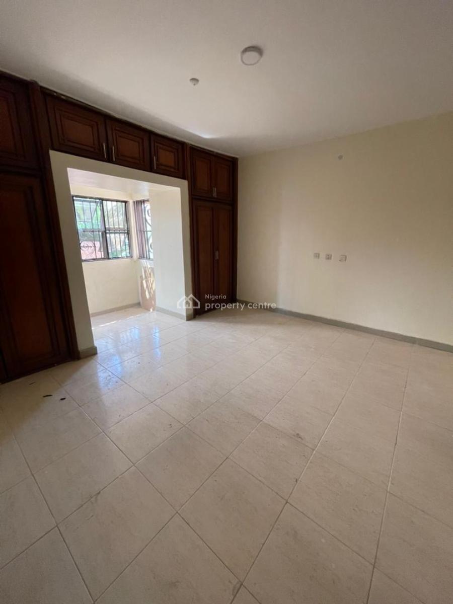 Spacious Studio Apartment with Personal Kitchen Upstairs, Ikota Villa, Ikota, Lekki, Lagos, Flat / Apartment for Rent
