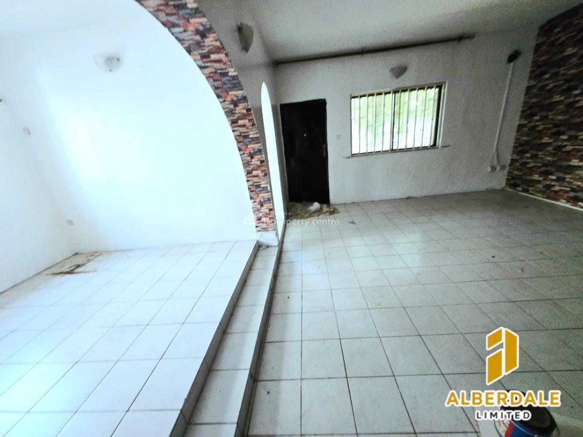 Spacious 3-bedroom Apartment Suitable for Office Use, Lekki Phase 1, Lekki, Lagos, Office Space for Rent