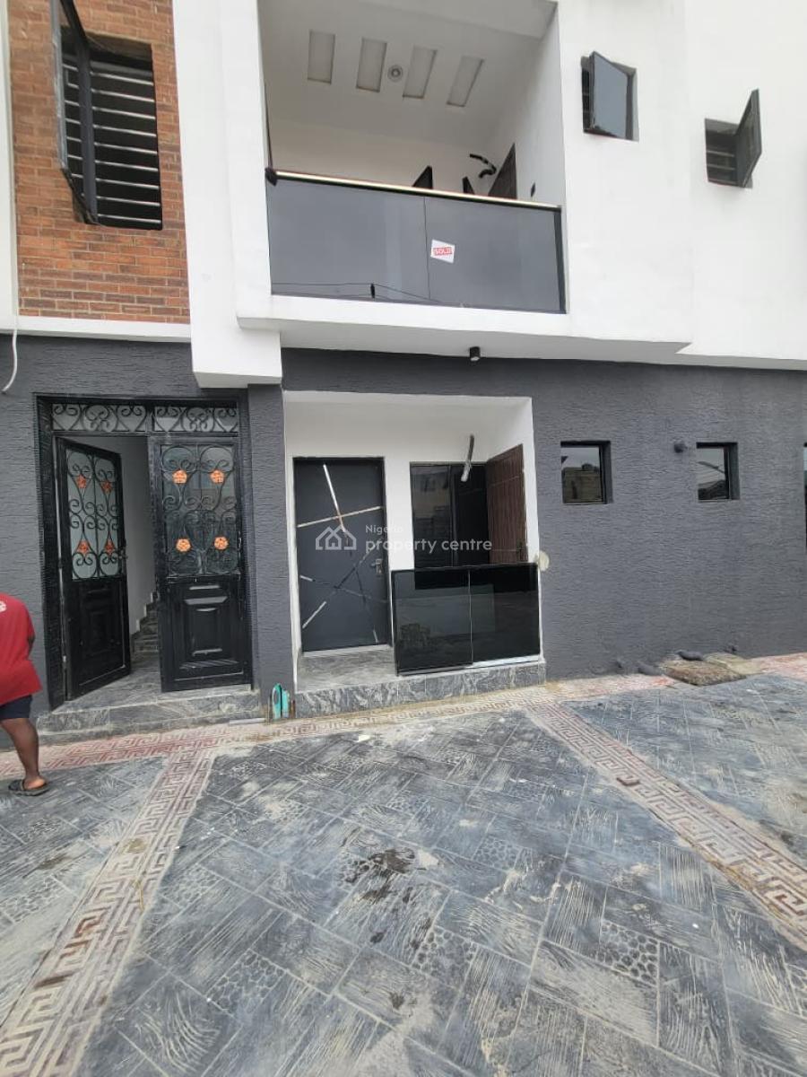 Luxury 2 Bedroom Apartment, Igbo Efon By Troika School, Lekki Phase 1, Lekki, Lagos, Flat / Apartment for Rent