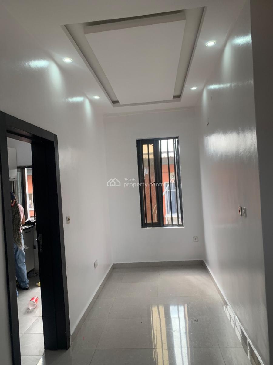Nice and Spacious 2 Bedroom, Gbagada, Lagos, Flat / Apartment for Rent