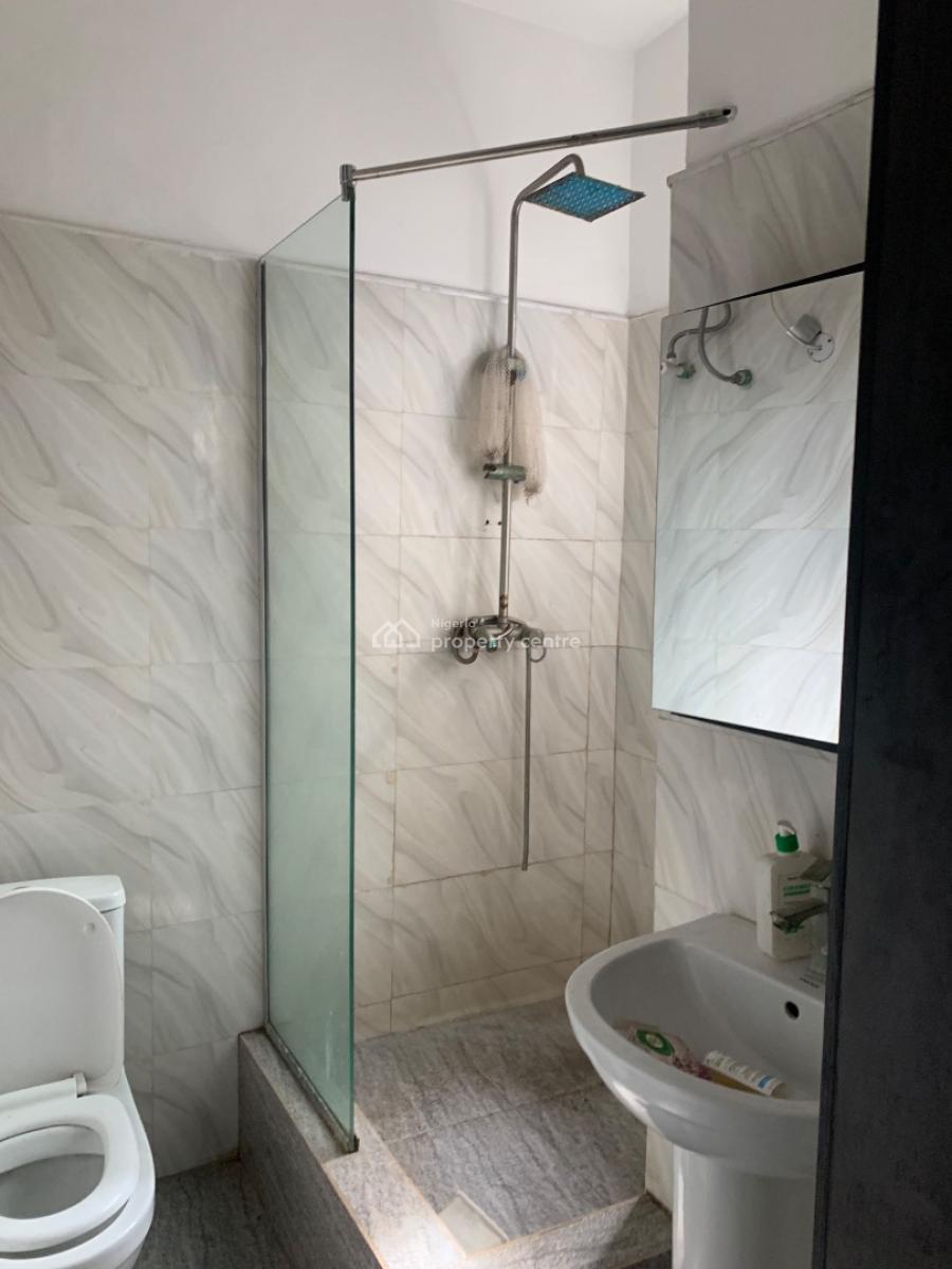 Nice and Spacious 2 Bedroom, Gbagada, Lagos, Flat / Apartment for Rent