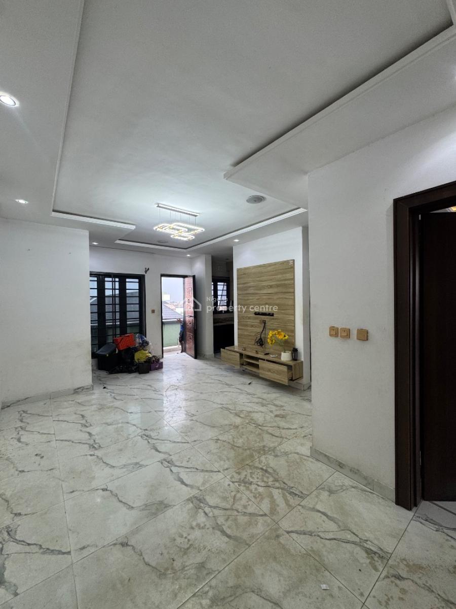 2 Bedroom Apartment, Ologolo, Lekki, Lagos, Flat / Apartment for Rent