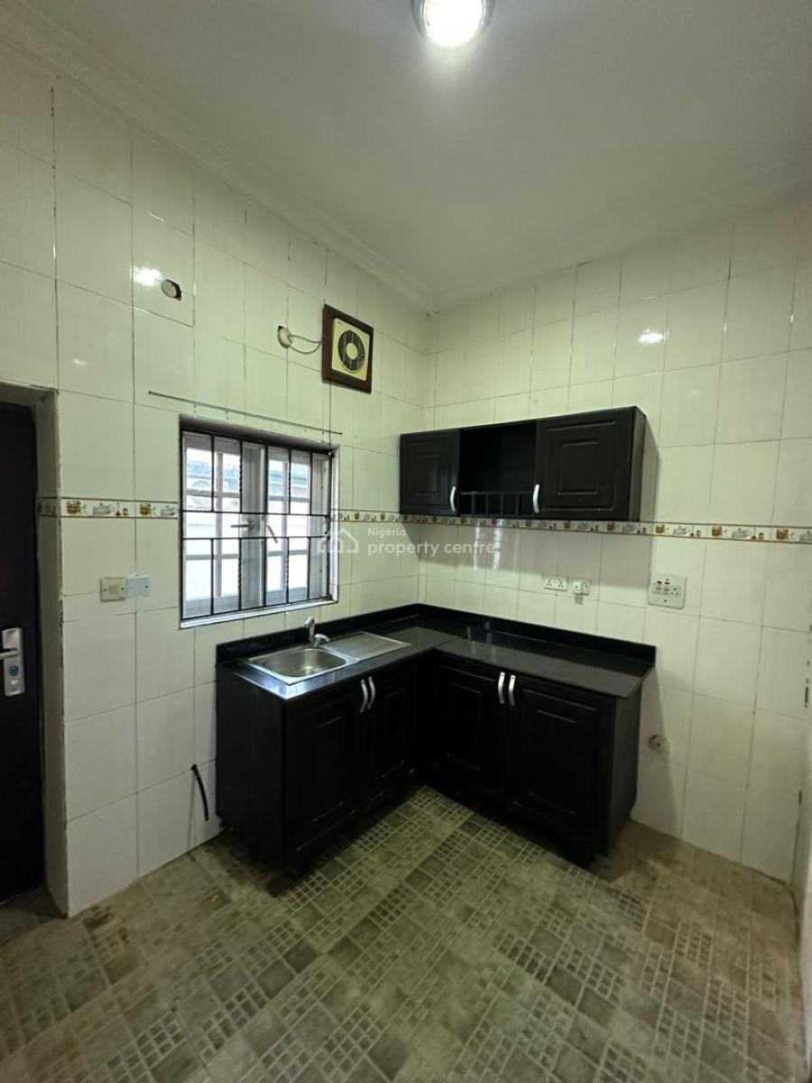 2 Bedroom Apartment, Lekki Phase 1, Lekki, Lagos, Flat / Apartment for Rent