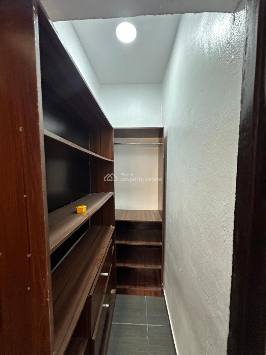 2 Bedroom Apartment, Lekki Phase 1, Lekki, Lagos, Flat / Apartment for Rent