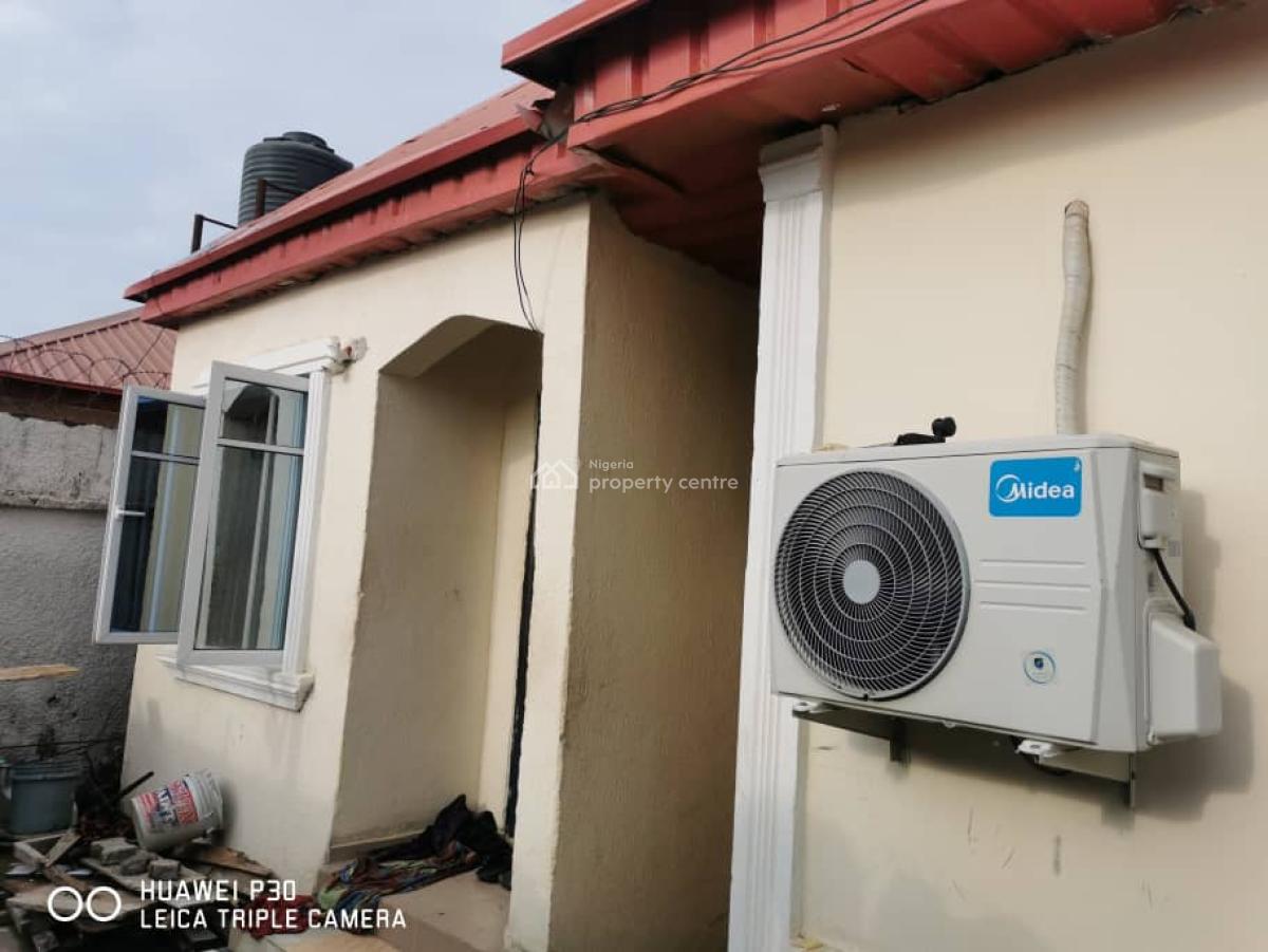 3 Bedroom Semi Detached Bungalow with Bq, Trademore Estate Lugbe Abuja, Sabon Lugbe, Lugbe District, Abuja, Semi-detached Bungalow for Sale