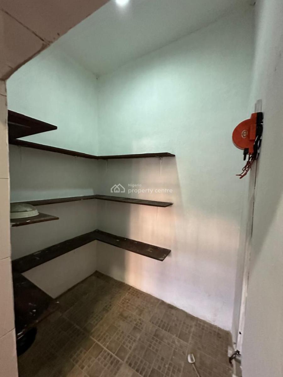 2 Bedroom Apartment, Lekki Phase 1, Lekki, Lagos, Flat / Apartment for Rent