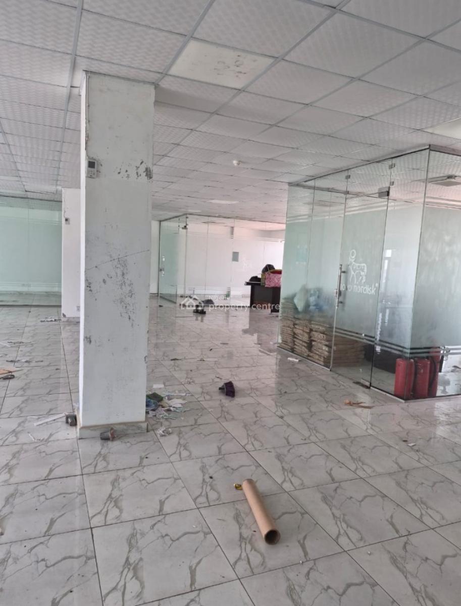 Contemporary 350sqm Serviced Office Space, Agidingbi, Ikeja, Lagos, Office Space for Rent