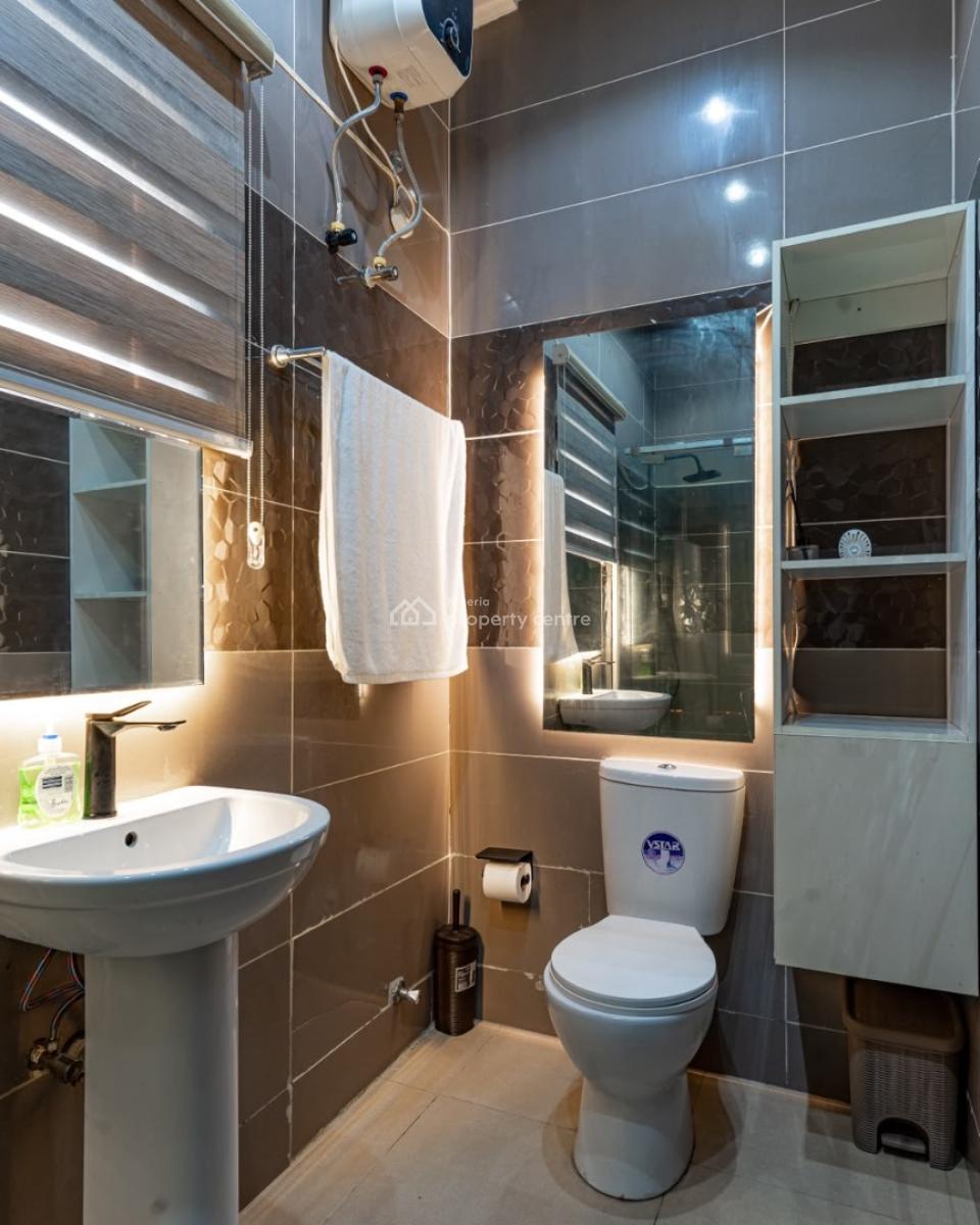 Spacious One Bedroom Apartment, Freedom Way, Lekki Phase 1, Lekki, Lagos, Self Contain (single Rooms) Short Let