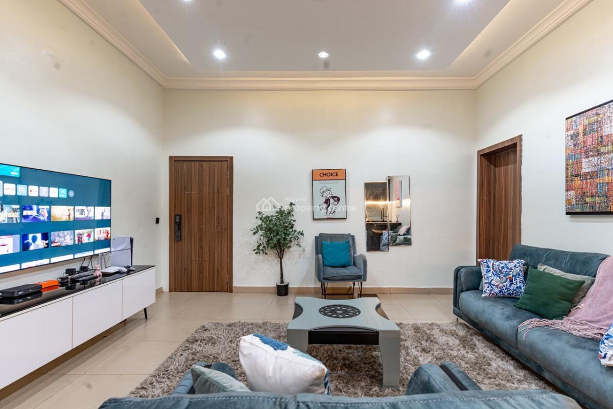 Spacious One Bedroom Apartment, Freedom Way, Lekki Phase 1, Lekki, Lagos, Self Contain (single Rooms) Short Let