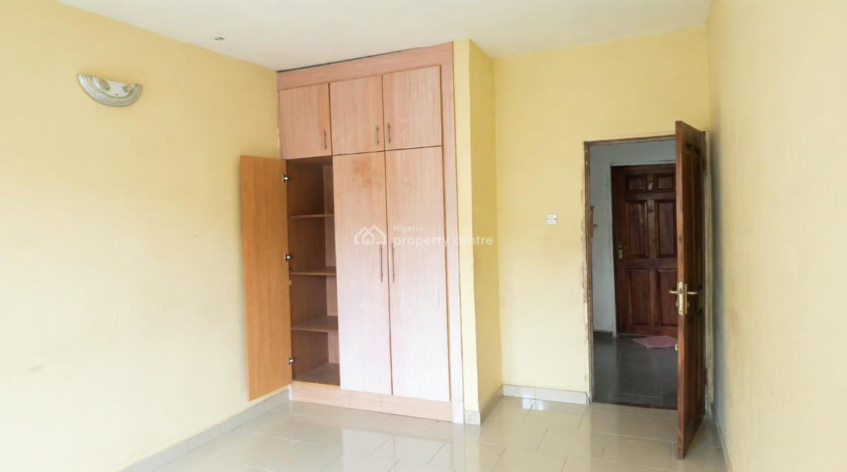 a Nice Room in a Shared Apartment, Alaguntun Off Mobile Road, Ilaje, Ajah, Lagos, Self Contain (single Rooms) for Rent