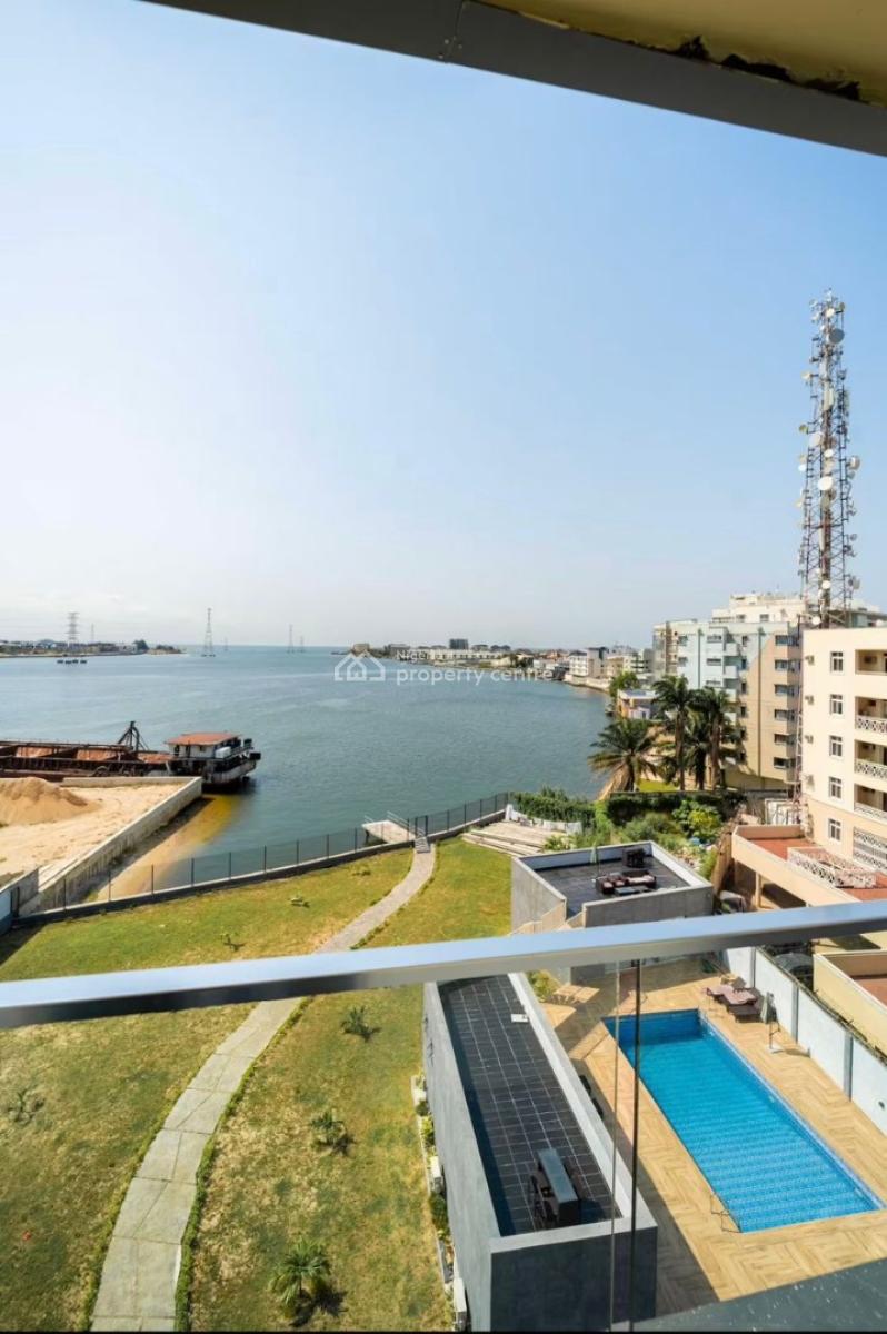 3 Bedroom Waterfront Apartment with Ps5,swimming Pool,gym and Balconie, Joneer Court Admiralty Way, Lekki Phase 1, Lekki, Lagos, Self Contain (single Rooms) Short Let