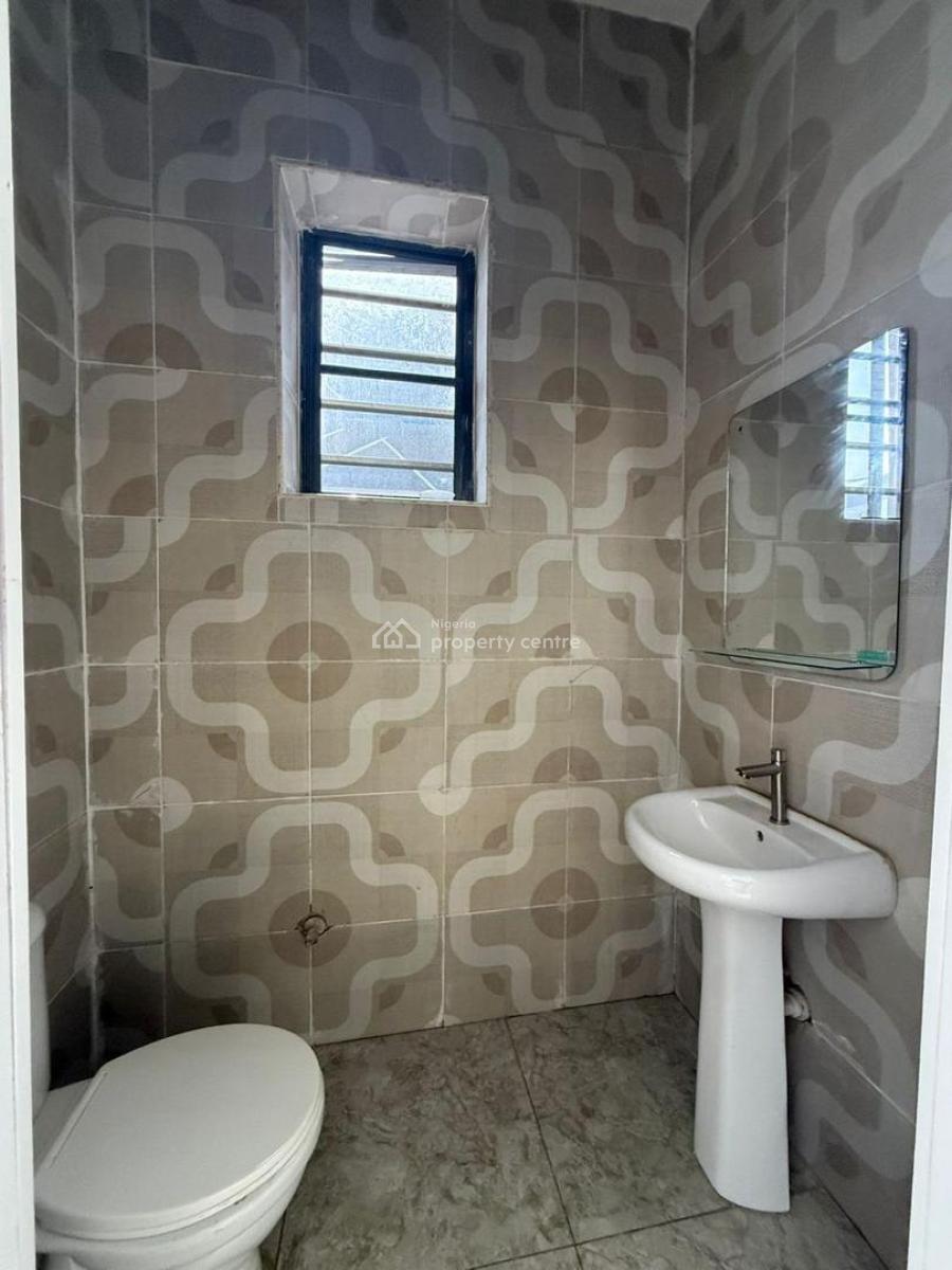 Spacious Studio Apartment with Personal Entrance. (personal Kitchen, Royal Pine Estate Orchid Road, Lekki, Lagos, Self Contain (single Rooms) for Rent