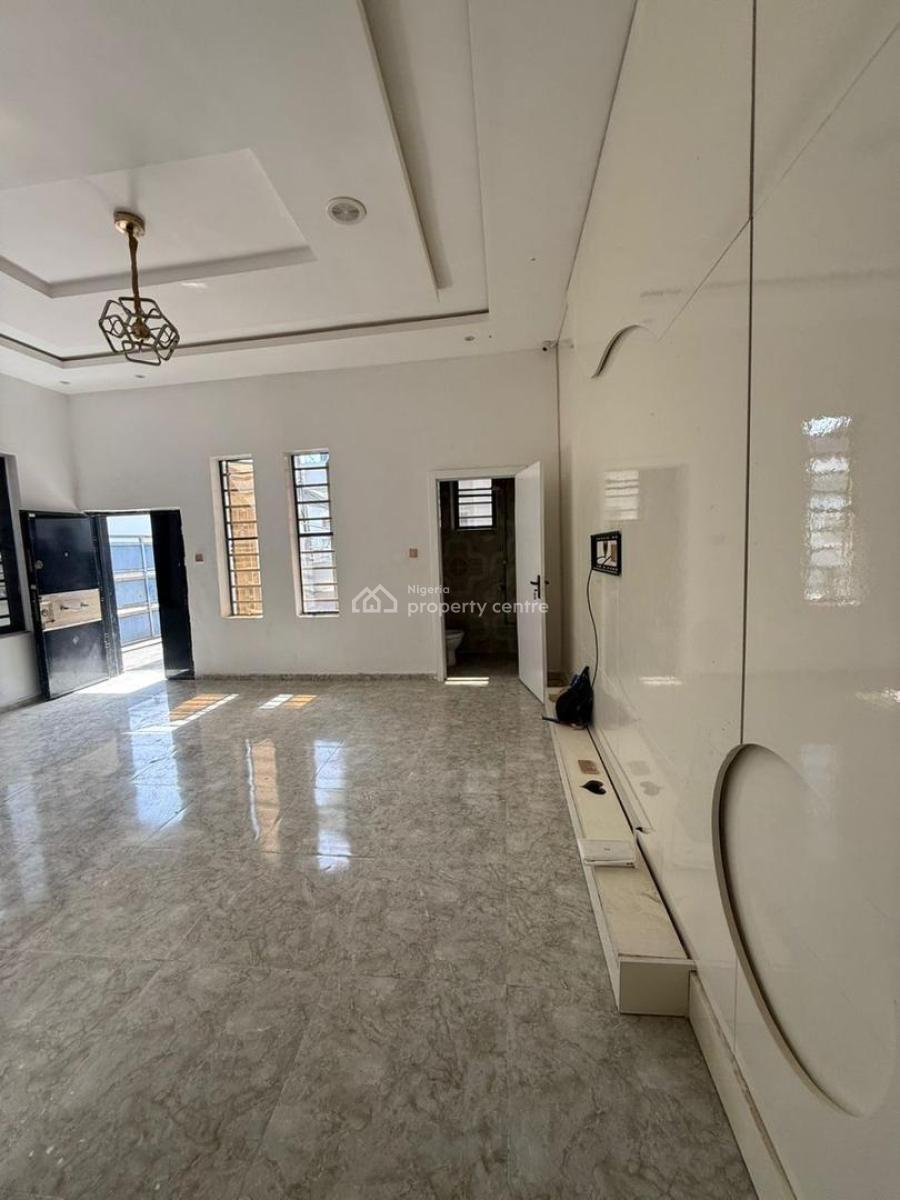 Spacious Studio Apartment with Personal Entrance. (personal Kitchen, Royal Pine Estate Orchid Road, Lekki, Lagos, Self Contain (single Rooms) for Rent