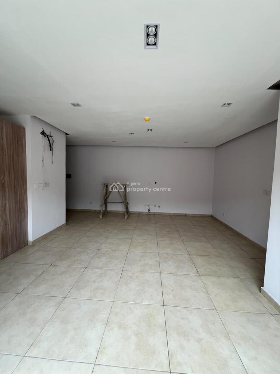 Serviced 2 Bedroom Apartment with Pool, Ologolo, Ologolo, Lekki, Lagos, Flat / Apartment for Sale
