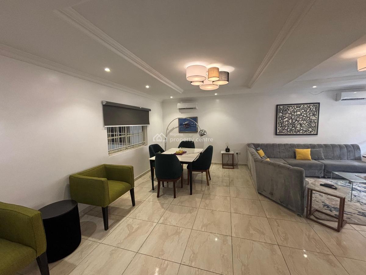 Spacious 3 Bedroom Apartment, Lekki Phase 1, Lekki, Lagos, Flat / Apartment Short Let