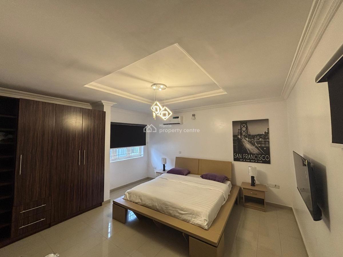 Spacious 3 Bedroom Apartment, Lekki Phase 1, Lekki, Lagos, Flat / Apartment Short Let