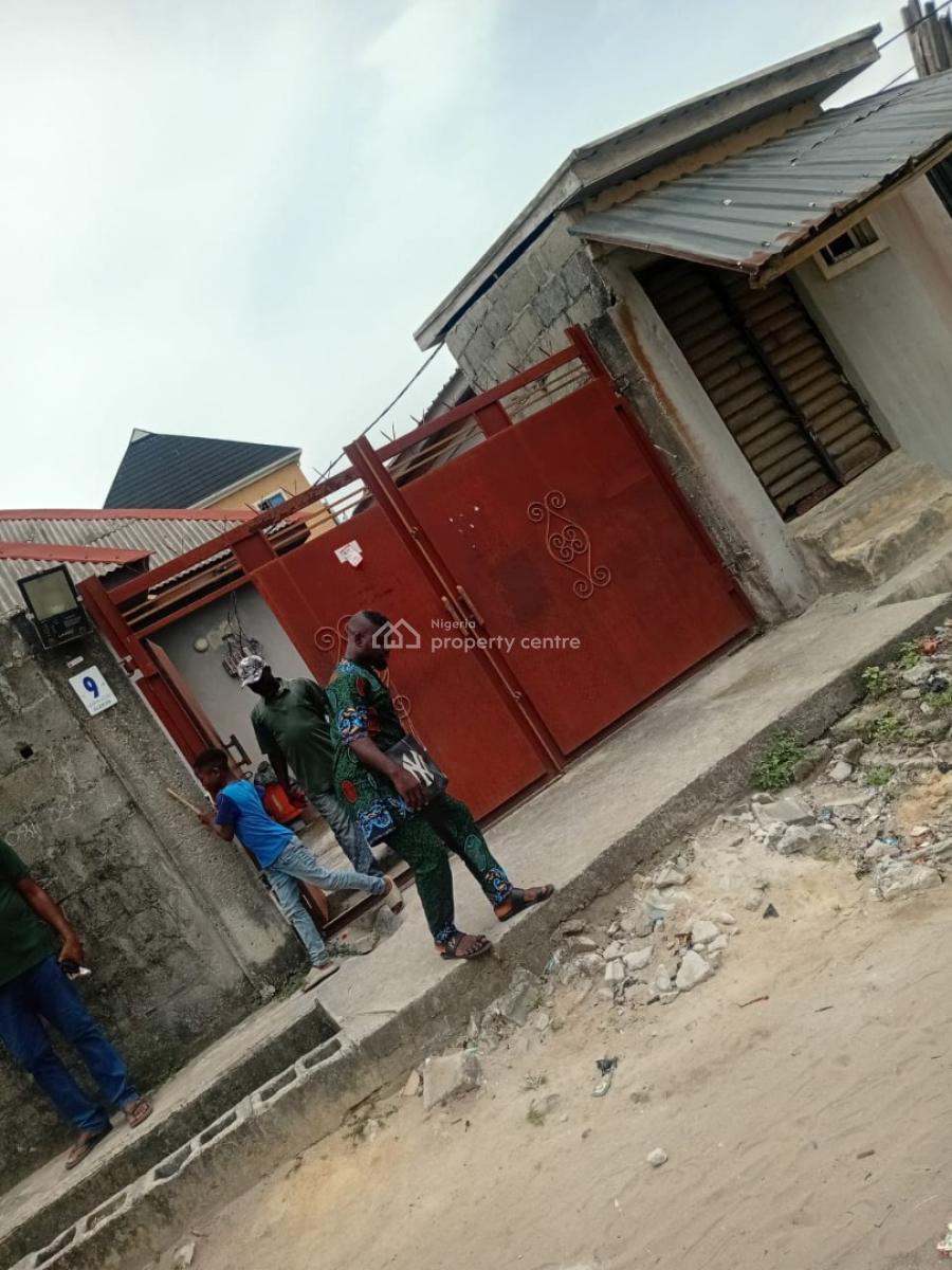 Cozy Bungalow of Two Apartments, Baba Adisa, Ibeju Lekki, Lagos, Flat / Apartment for Sale