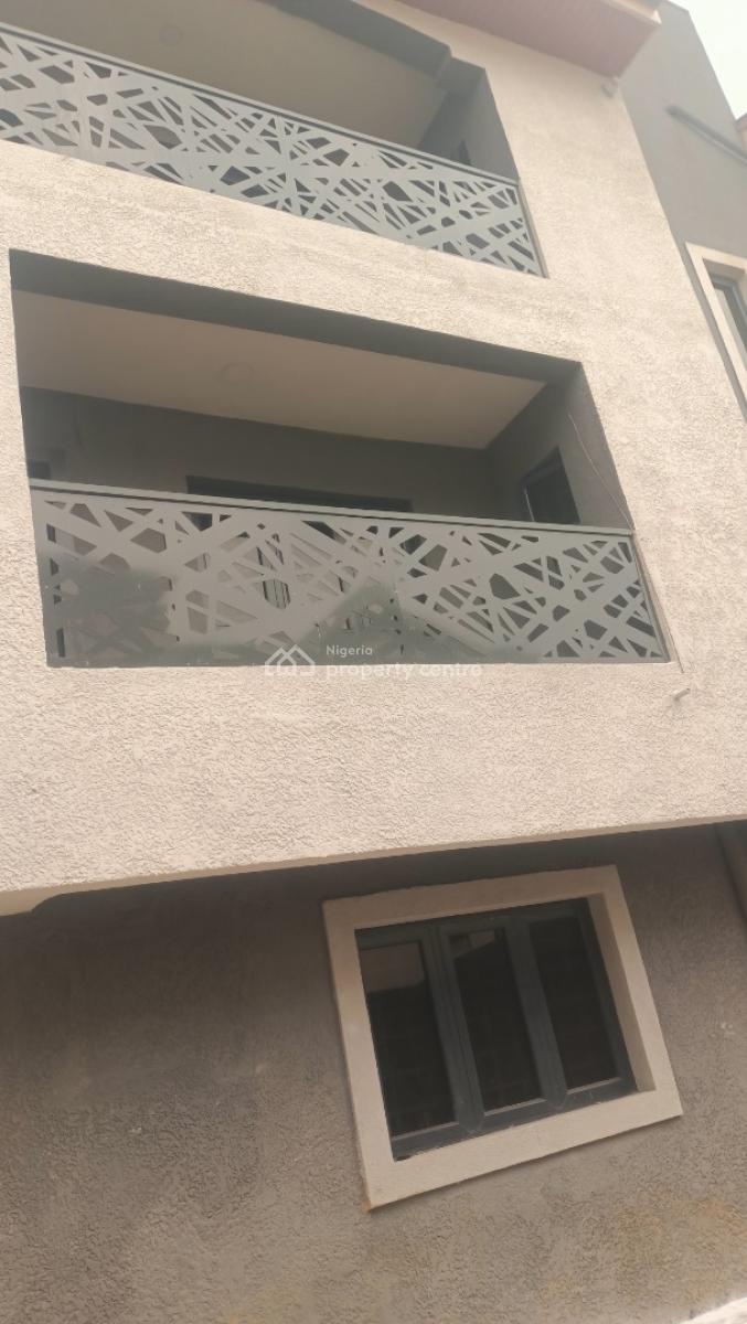Newly Renovated Block of Flats, Maryland Crescent, Maryland, Lagos, Flat / Apartment for Rent