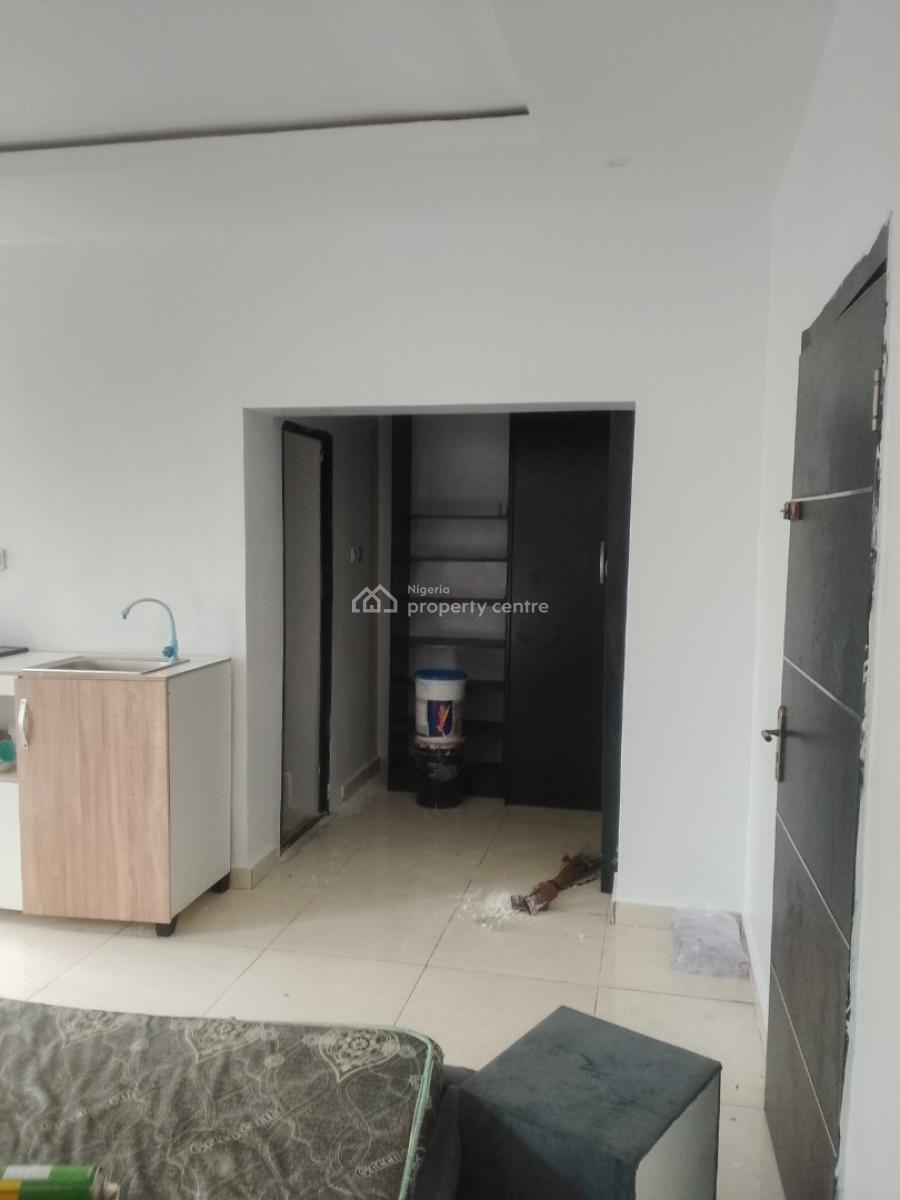 a Master Bedroom Studio Apartment, Chevron Drive, Lekki Paradise 3 Estate, Lekki, Lagos, Self Contain (single Rooms) for Rent