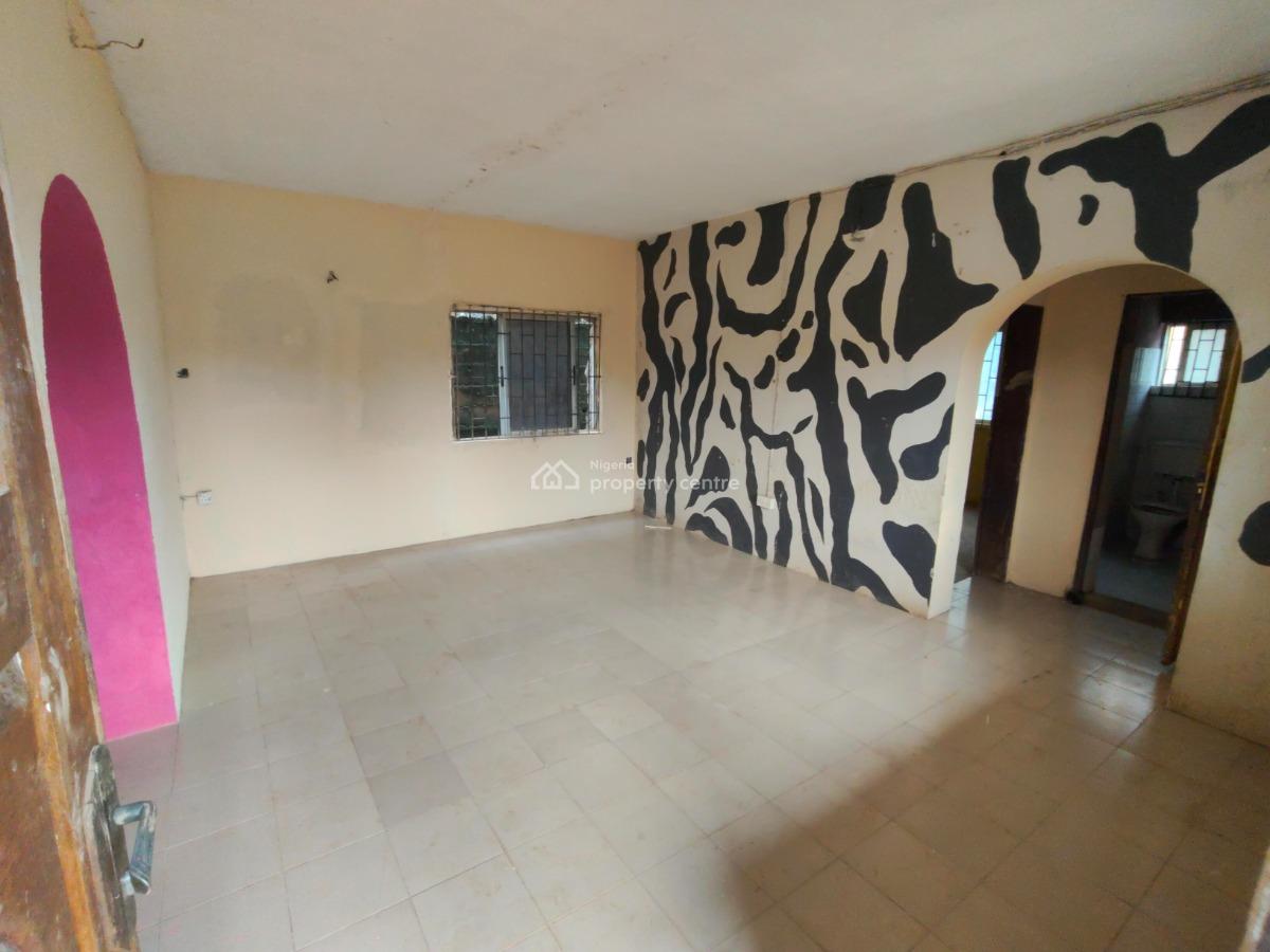 1 Bedroom Ground Floor Flat, Oluwafemi Street Opp Federal Low Cost Estate, Sabo, Ikorodu, Lagos, Mini Flat (room and Parlour) for Rent