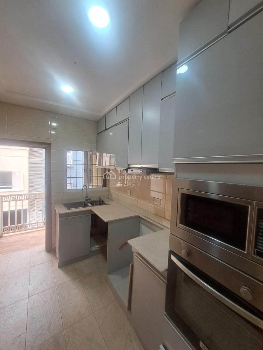 Well Built 2 Bedroom Apartment in a Gated Estate in Ikate, Back of House on The Rock, Ikate Elegushi, Lekki, Lagos, Flat / Apartment for Rent