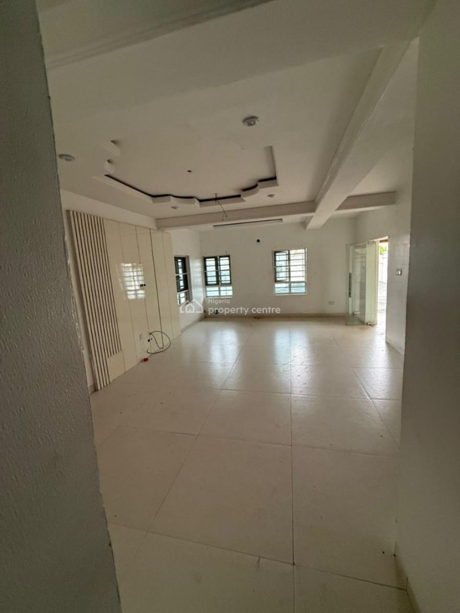 Spacious 4 Bedroom Semi-detached House with Bq and Big Compound, Off Admiralty Road, Lekki Phase 1, Lekki, Lagos, Semi-detached Duplex for Rent