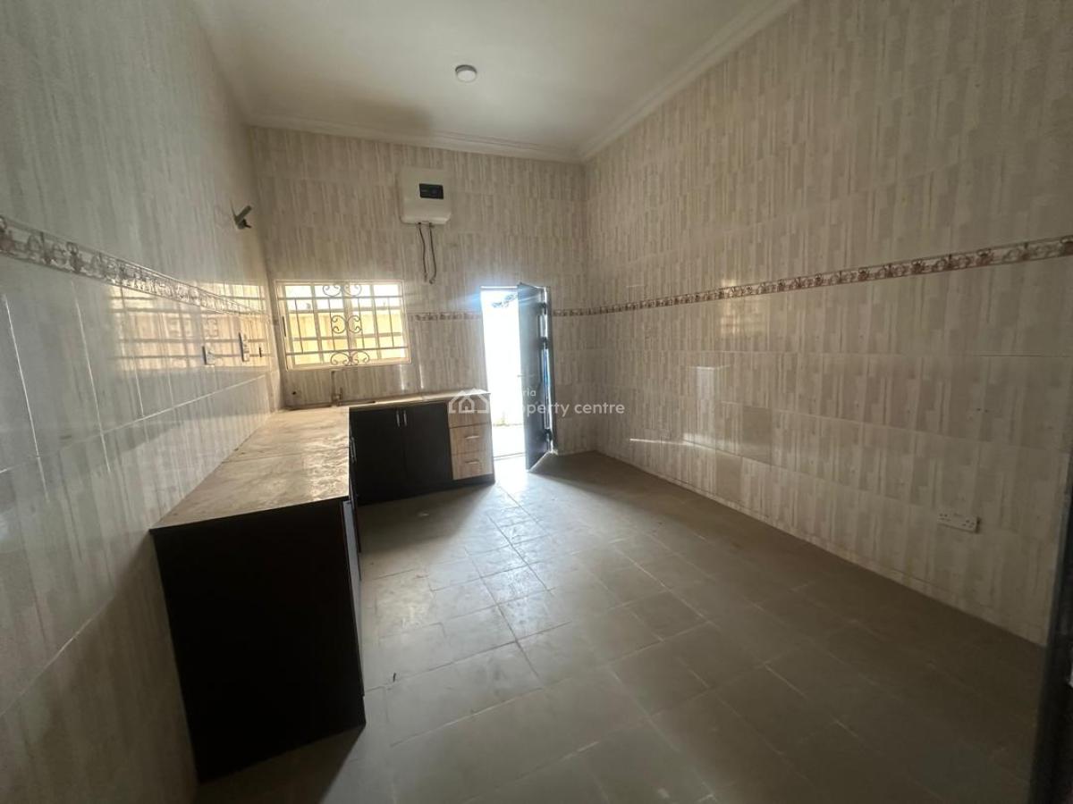 Beautiful 6 Units of 3 Bedrooms Serviced Apartment, Prime Location, Serene Neighborhood, Garki, Abuja, Flat / Apartment for Rent