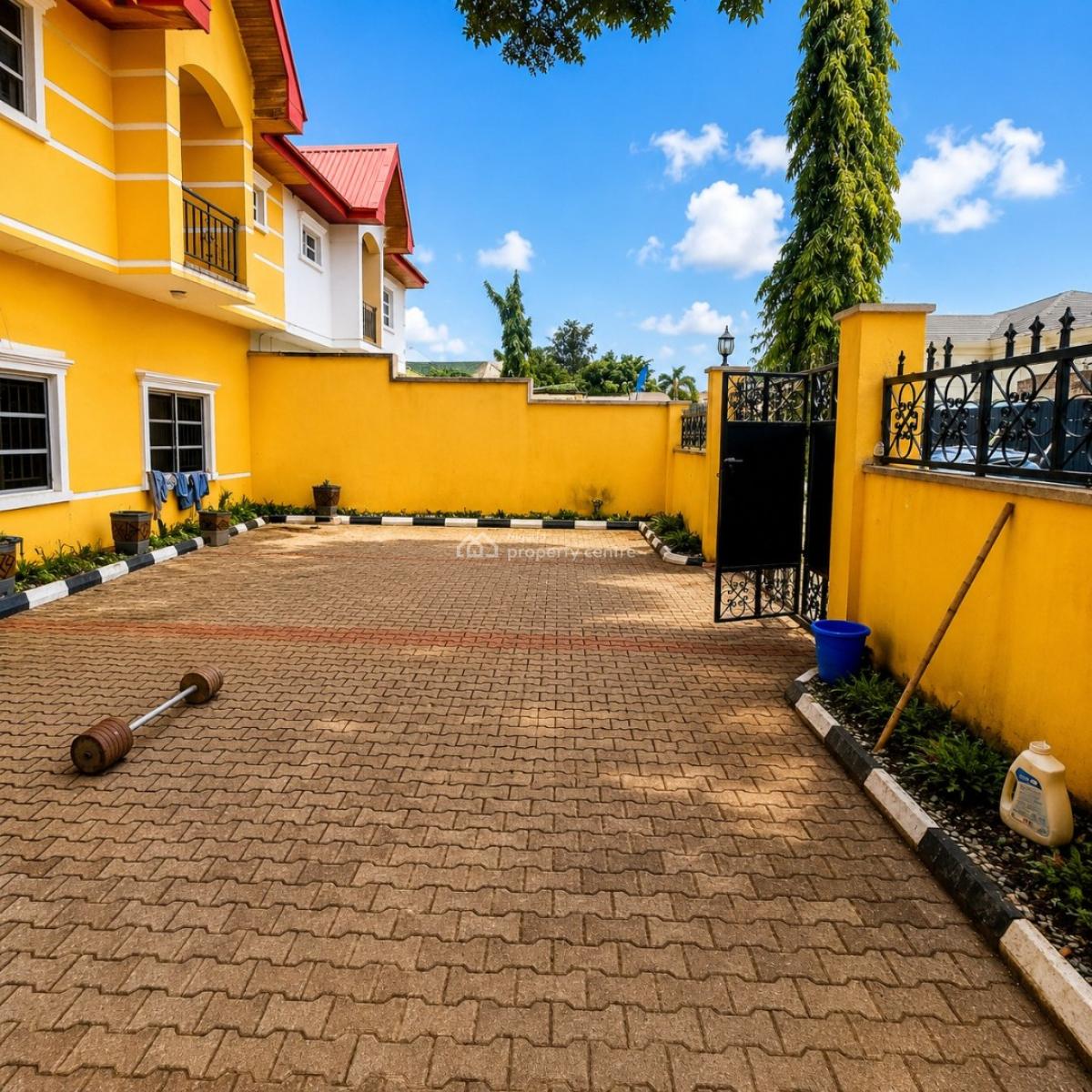 4 Bedroom Semi-detached Duplex with Bq Corner Piece,big Compound, Vgc, Vgc, Lekki, Lagos, Semi-detached Duplex for Rent