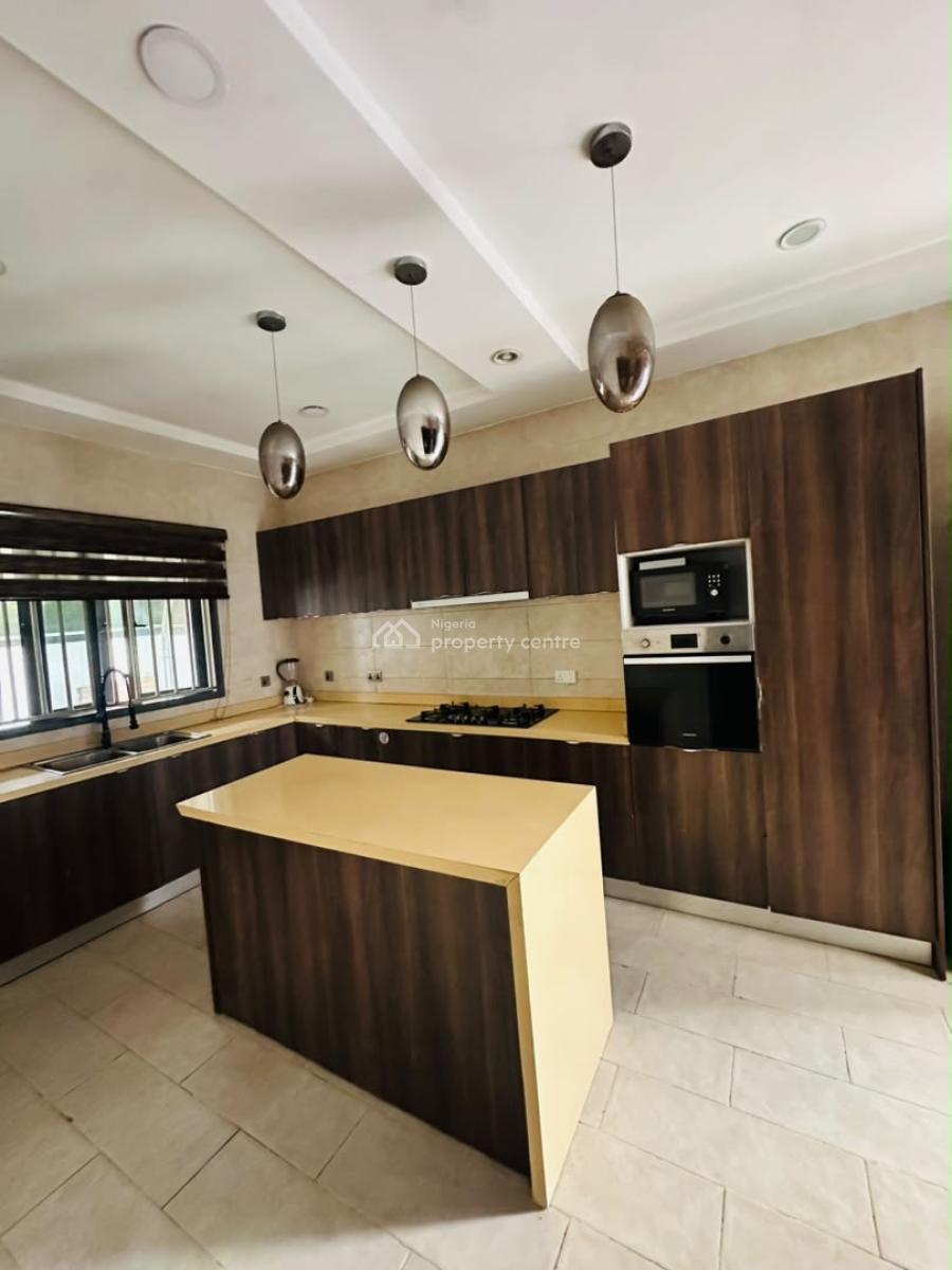 Luxury 6 Bedroom with Bq, Lekki Phase 1, Lekki, Lagos, Detached Duplex for Rent